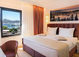 Hotel Luxe 4