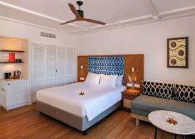 Outrigger Fiji Beach Resort 2