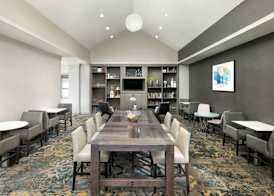 Residence Inn by Marriott Des Moines West at Jordan Creek Town Center 4