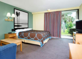 Super 8 by Wyndham St. Augustine 4