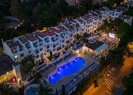 Aparthotel Holiday Center 2