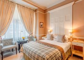 11 Cadogan Gardens and The Apartments 4