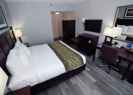 Best Western Paramus Hotel & Suites 5