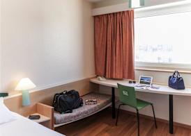Ibis Murcia 5