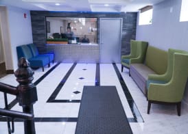Hotel Mint JFK Airport 3