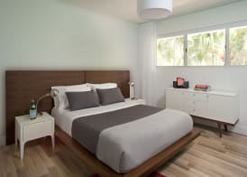 1818 Meridian House Apartments and Suites by Eskape Collection 2