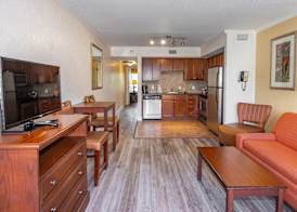 Coconut Cove All-Suite Hotel 2