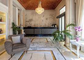 Hotel Embassy 2