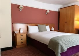 The Tudor Hotel 4