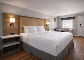 Destin Inn & Suites 3