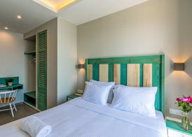 Samaria by the Sea 5