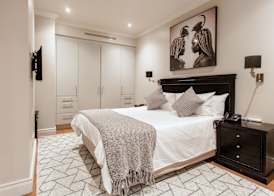 414 - 1BDR Apartment close to V&A Waterfront 3