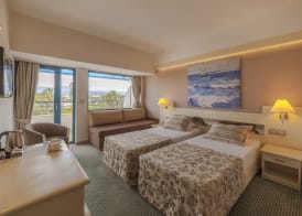 Sunrise Resort Hotel 5