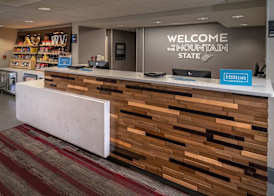 Hampton Inn Charleston-Downtown 3