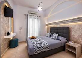 Petros Villa 2