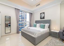 Heaven Crest Vacation Homes Downtown - Studio, 1, & 3 Bedroom Suites 2 minute walk to Dubai Mall and Burj Khalifa 5