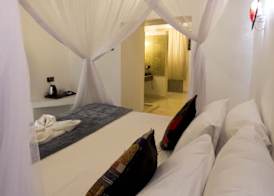 Emerald Palm Courtyard Hotel 5