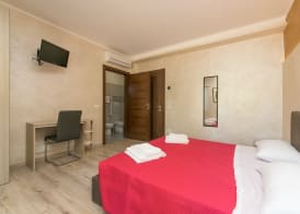 Red Lion Guest House 2