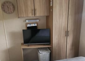 Warm and Snuggly 8-berth Static in Essex 5