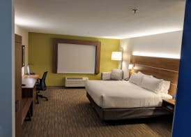 Holiday Inn Express & Suites CLAYPOOL HILL (RICHLANDS AREA) by IHG 4