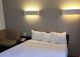 Super 8 by Wyndham Santa Clara 5