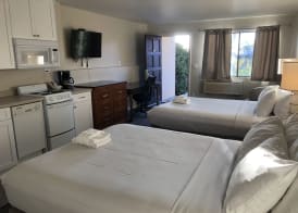 Moonlight Beach Motel 5