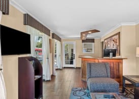 Best Western University Lodge 3