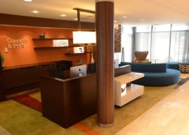 Fairfield Inn & Suites by Marriott Bowling Green 2