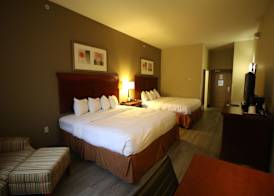 Seffner Inn and Suits 5