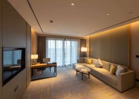 Howard Johnson by Wyndham Glory Plaza Qidong 4