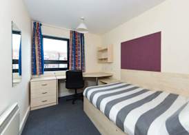 For Students Only Corfe House in Poole 4
