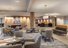 Cambria Hotel Omaha Downtown 4