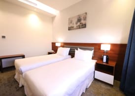 Eva Hotel 5