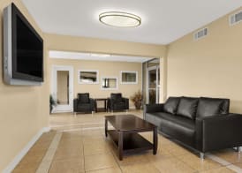 Super 8 by Wyndham Fort Worth TX 3