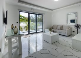O'Beach Boutique Studios 3
