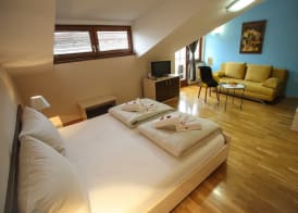 Hotel Emen 5