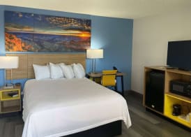 Days Inn by Wyndham Gatesville 5