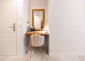 Avenue Suites 5