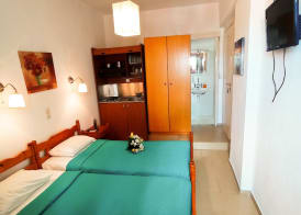 PANSION KONSTANTINOS 3