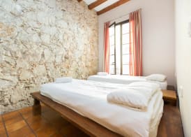 AinB Las Ramblas-Guardia Apartments 3
