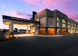 Hampton Inn Gadsden 3