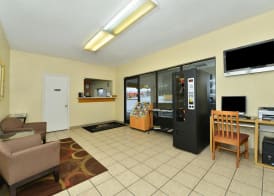 Americas Best Value Inn - Fredericksburg North 3