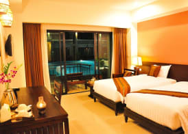 Navatara Phuket Resort 4