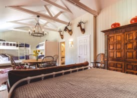 Stables Inn 5