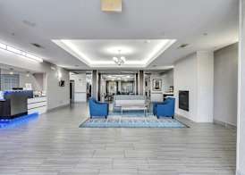 Platinum Inn & Suites Webster 4