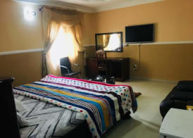 Feligold Royal Hotel Benin 4