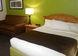 AmericInn by Wyndham Manitowoc 4