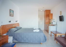 Konnos Bay Gardens 5