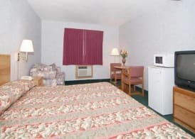 Days Inn by Wyndham Moosic 4