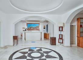 Meltemi Excelsior Suites 4